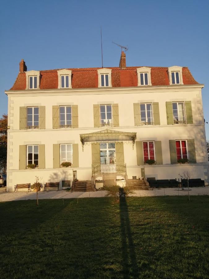 Domaine De Savignac Chabanais