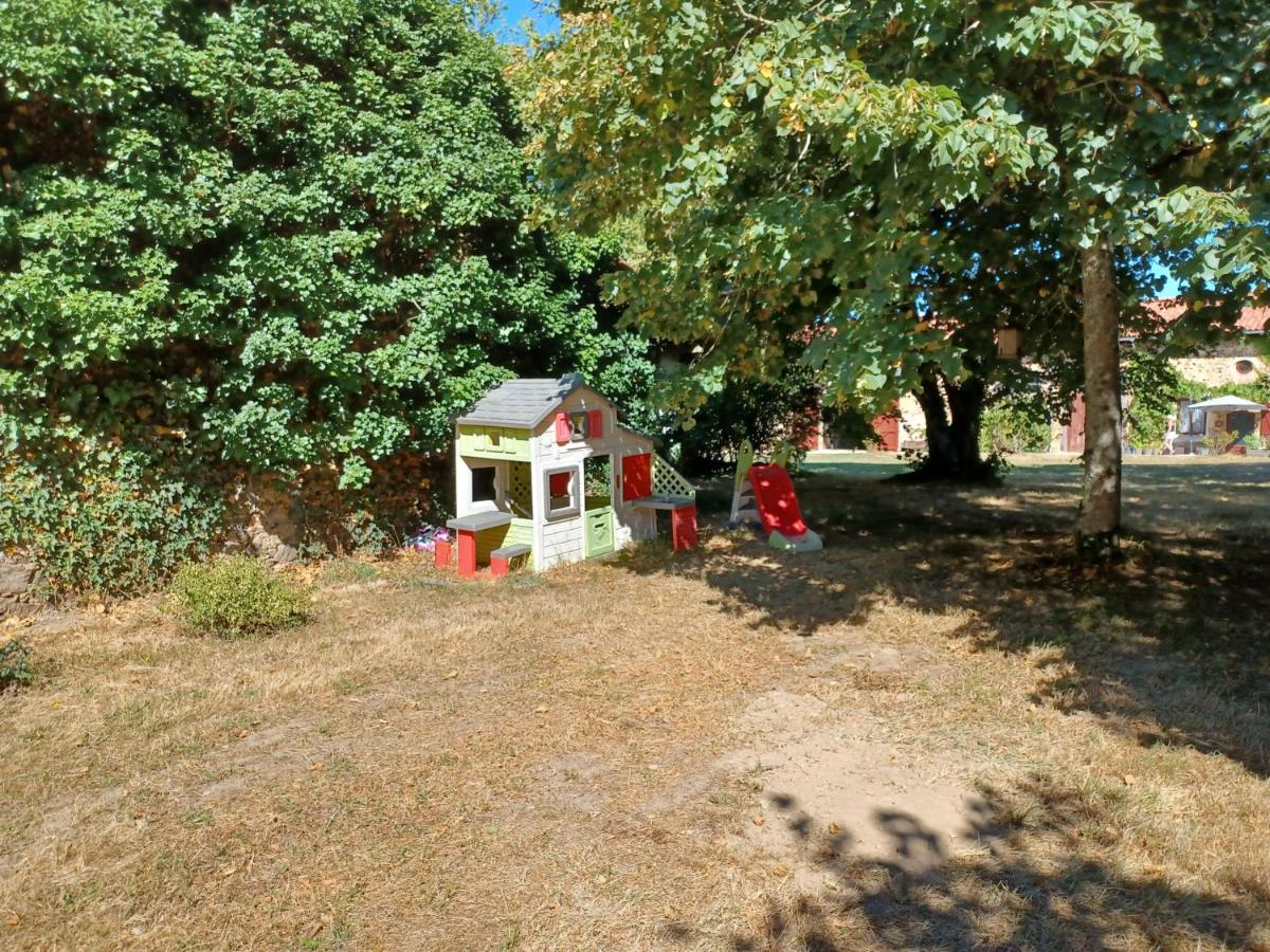 Domaine De Savignac Bed and breakfast